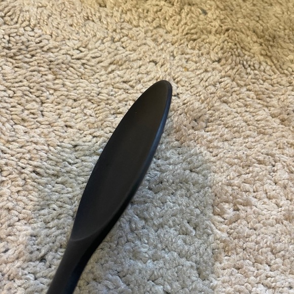 Tupperware whisk and sooon - Picture 3 of 11